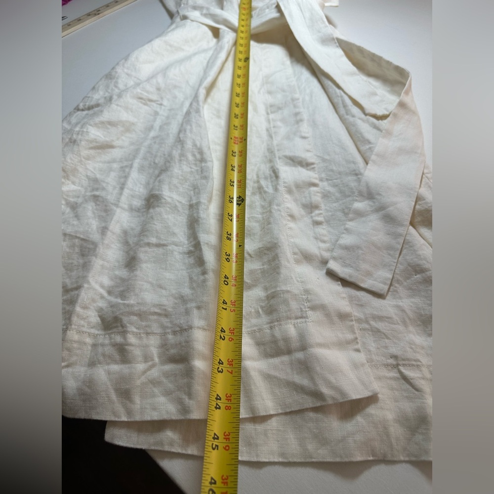 Everlane Cream Wrap Midi Dress with V-Neck and Cuffed Sleeves - Picture 4 of 9